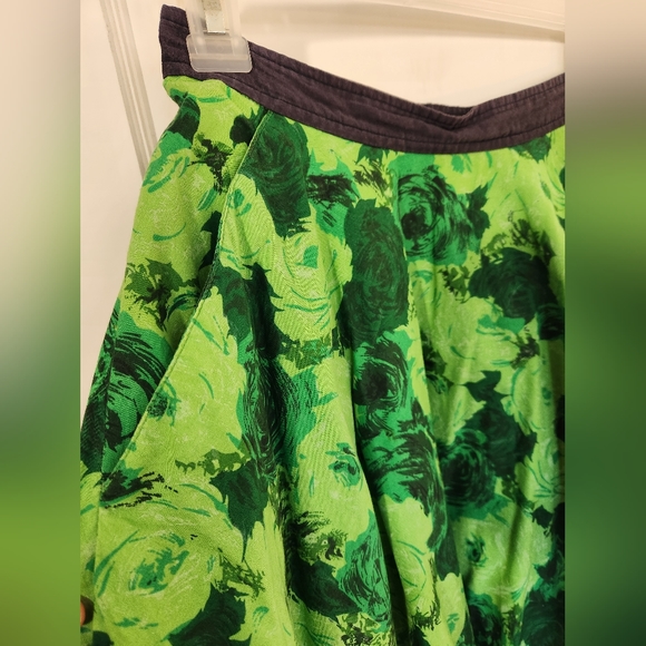 Floral Circle Skirt 100٪ cotton Edme & Esyllte - Picture 7 of 8